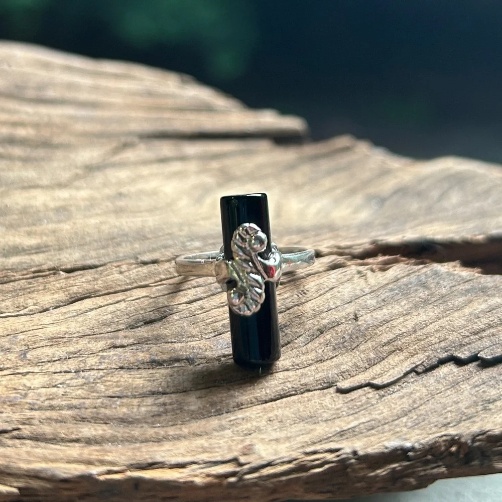 🍓VINTAGE SILVER BLACK ONYX RING - Picture 1 of 3